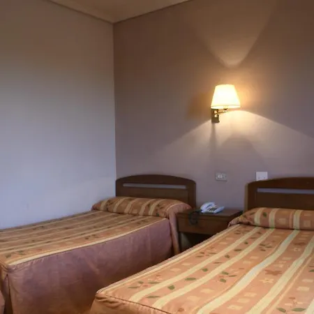 Azahar Hotel 2*