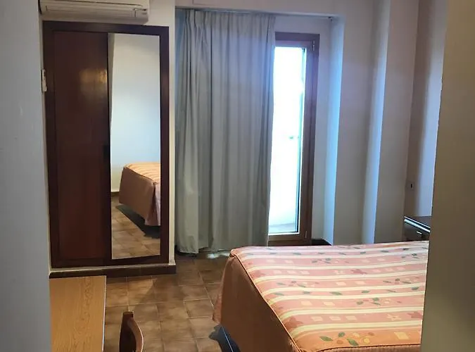 Azahar Hotel 2*